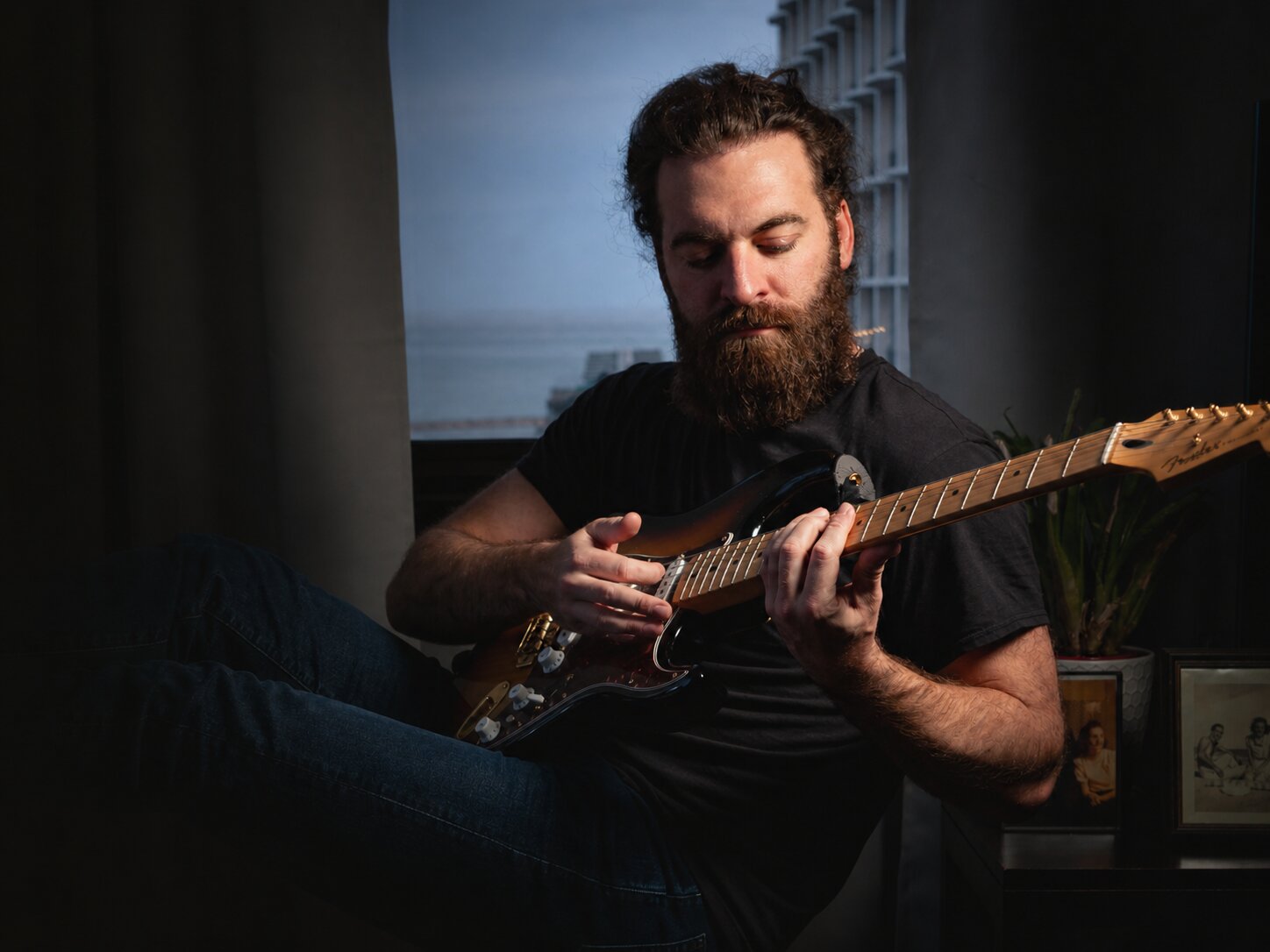Matt Mueller performing live